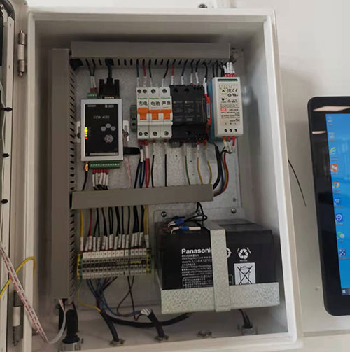 雷電預警系統的內部接線 雷電預警系統的內部接線