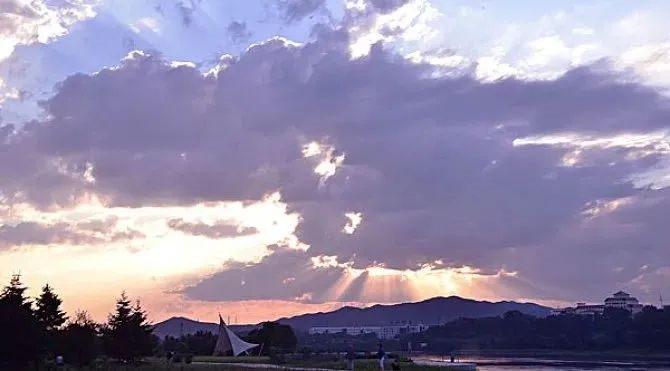 雷電預警系統組成為什么要用大氣電場儀? 雷電預警系統組成為什么要用大氣電場儀?