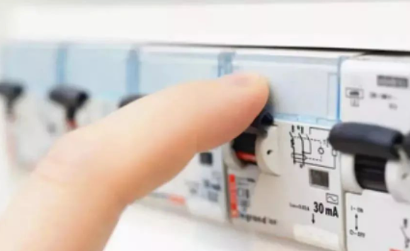 浪涌后備保護(hù)器